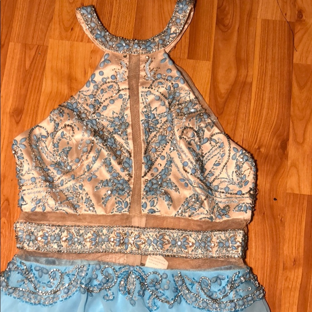 Blue beaded halter top prom dress🤩👗👗